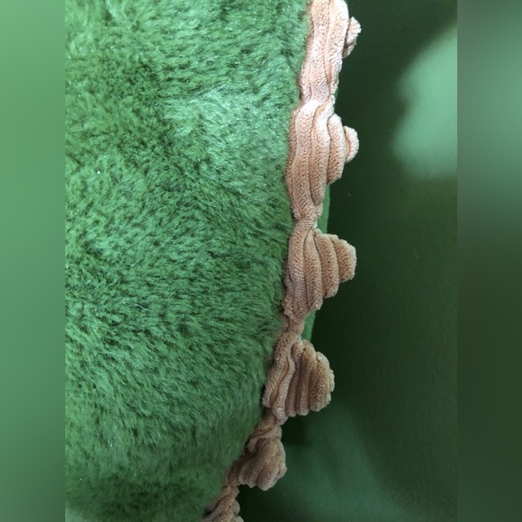 Large 20”inches Stuffed Tyrannosaurus plush dinosaur - Picture 9 of 14